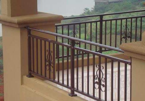 ���̰���